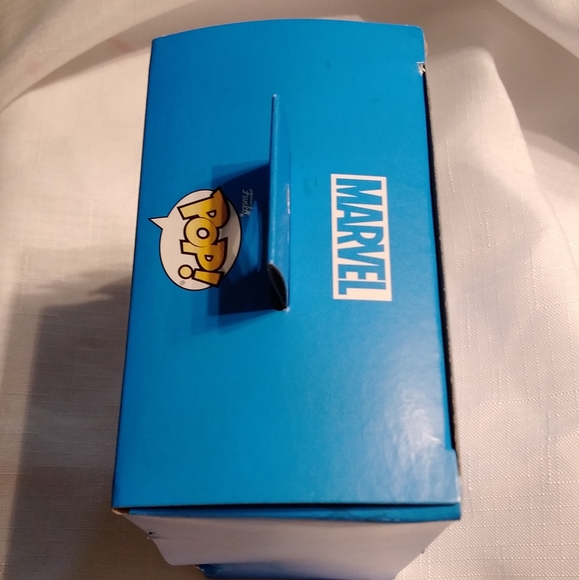 Hallmark Marvel Funko Groot Ornament NWT - Picture 2 of 4